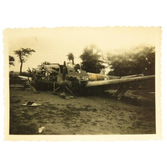 Damaged WW2 French plane. Espenlaub militaria